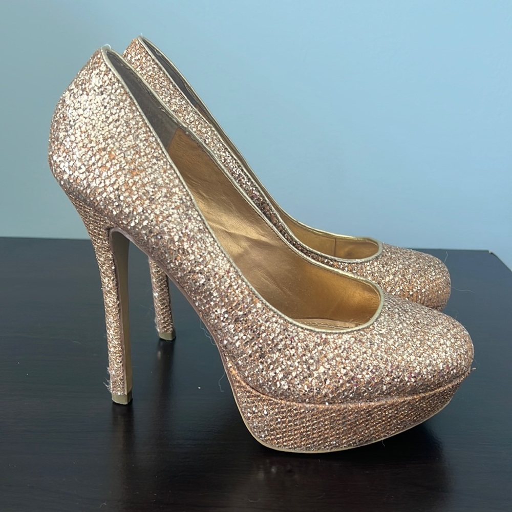 Baker’s - Gold Platform Heels - Picture 5 of 8
